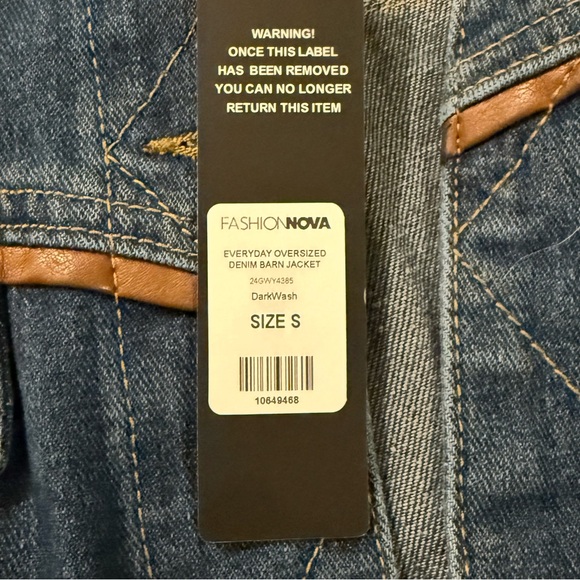 NWT Fashion Nova Denim Jacket with Brown Collar - Picture 4 of 5